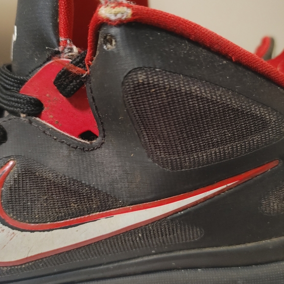 Nike LeBron 9 Low - Picture 5 of 13